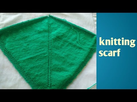 Knitting long tail scarf