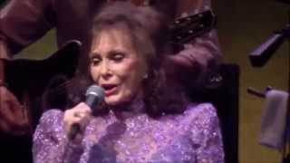 Loretta Lynn - You Ain't Woman Enough 9.27.2015 Lincoln Theatre - Wash. DC