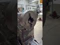 Riproduci video