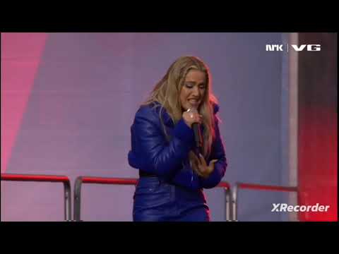 SEEB & Julie Bergan - Always Will (Live at VG-Lista 2022 Rådhusplasen, Oslo)