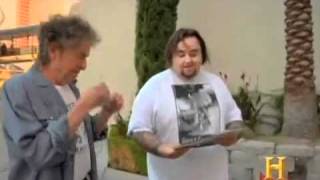 Bob Dylan Bumps into Chumley on Pawn Stars!