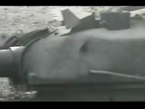 تدمير آليات عسكرية لقوات النظام في حي الموظفين في مدينة دير الزور من قبل كتيبة خالد بن الوليد