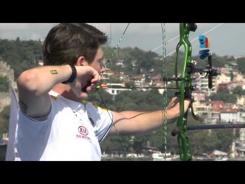 Paul Titscher v Reo Wilde – compound men's quarterfinal | Istanbul 2011 Archery World Cup Final