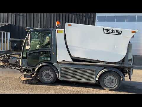 Video: Boschung S3 sweeper/vacuum cleaner 1