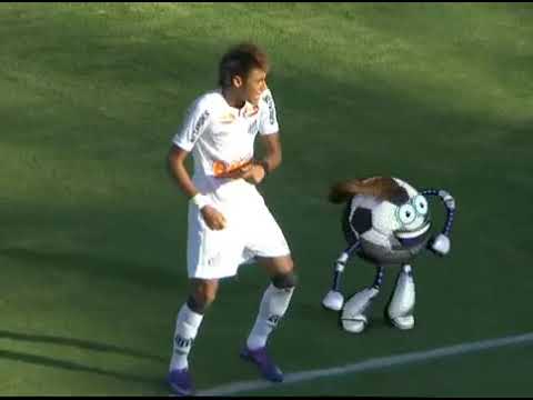 Neymar dançando eu quero tchu eu quero tcha. (2013)