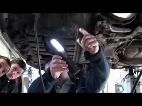 6.3. 2012 - Workshop-Toyota Černý Most - SOŠ  a SOU Weilova.avi