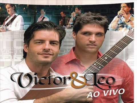 Através da Vidraça - Victor & Leo