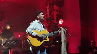Download lagu Glenn Fredly – Sedih Tak Berujung   Konser Coklat   The Pallas, SCBD   13 Februari 2020 mp3
