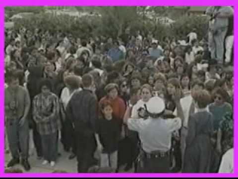 is there a picture of selena in her casket? | Yahoo Answers