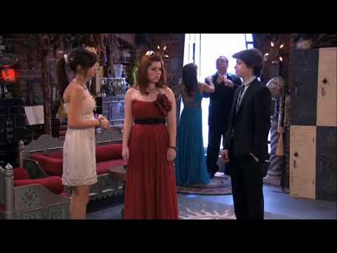 Wizard Of The Year #4 (Wizards Of Waverly Place)