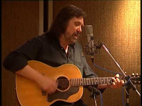 Dennis Locorriere ( DR HOOK) The Wonderful Soup Stone -Filmed at the Round House Studios 2002