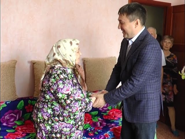 Её новорожденные сами уже дедушки и бабушки