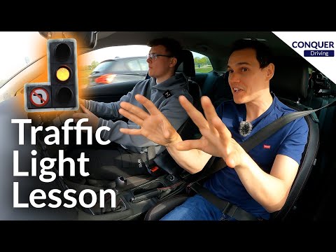 Video thumbnail: Video: a 43-minute traffic light lesson given by an ADI to his pupil