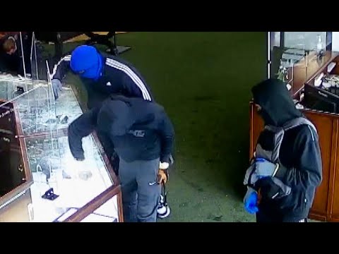 Armed Smash and Grab Thieves Steal $87K Worth of Jewelry