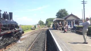 preview picture of video 'Bodiam Locomotive Run Round 31-07-2014'