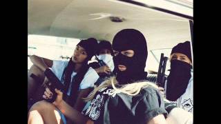 Lil&#39; Kim - Kimnotyze ft. Trooper Da Don