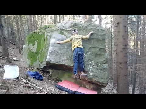 Bouldering Gura Humorului. FA ”Scursa de stânga”