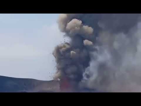 Still blast ash and gas I paroxysmal eruption of Anak Krakatoa March 25, 2020