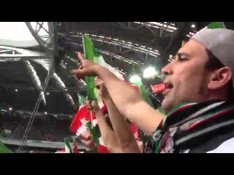 Interista chiacchierone sogna sotto l'ombrellone....