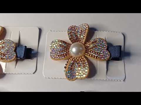 CARTELA PRESILHA FLOR STRASS 5,5 X 6,5 CM