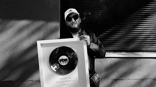 KITSCHKRIEG FEAT. GRINGO - AUA, OH OH, GRINGO IST SAUER (LYRIC VIDEO)