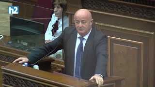 Թո՛ղ էդ երեխեքին ավտոբուս տրամադրեն, որ տատիկ պապիկները երթևեկությունը չպարալիզացնեն. Հ. Աղազարյան