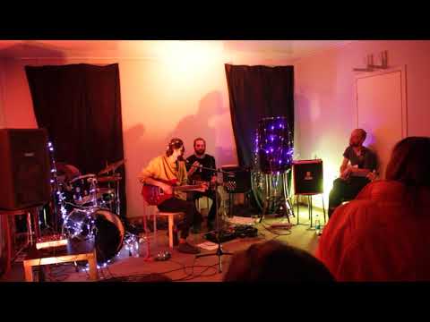 Дайте Танк (!) - Утренние собаки нежны (Пёс и Группа)
