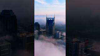 Download lagu Foggy sunrise in Nashville, TN - BATMAN BUILDING (AT&T building) #drone #dji #nashville #skyline mp3