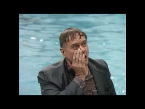 Dallas: Pam tells Bobby J.R sent her to the Carribean to find Mark.