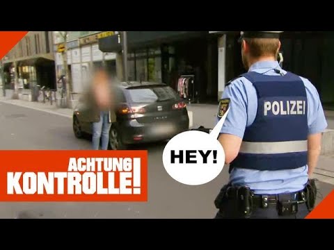 "HEY!" 🤨 Fahrerin flieht vor POLIZEIKONTROLLE? |2/2| Kabel Eins | Achtung Kontrolle