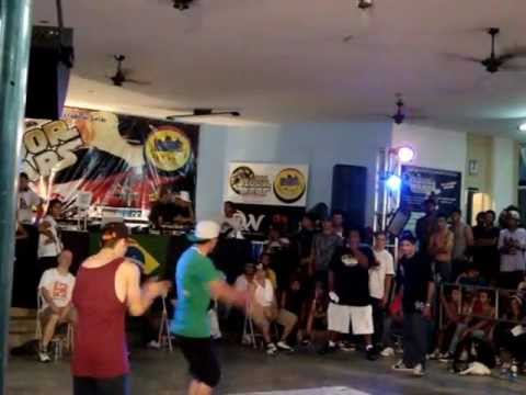 Floor Wars-Qualifiers Brasil 2012- Quebra de Movimento(DF) vs BREAKnãoPARA(Aps)
