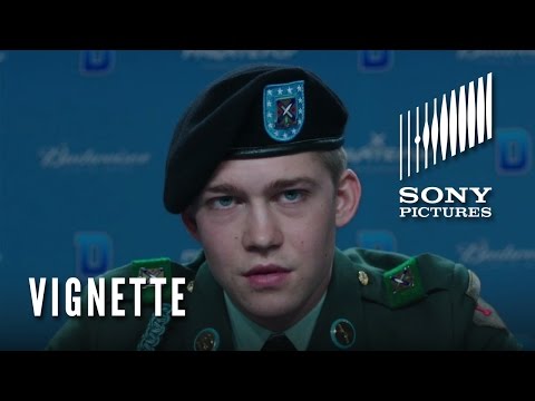 Thumbnail of the video: BILLY LYNN'S LONG HALFTIME WALK Vignette - Immersive Experience