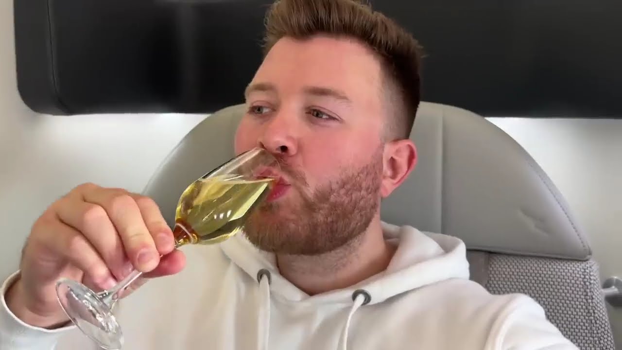 Qantas Airways International First Lounge