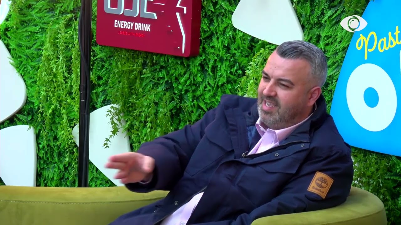 A po aktron apo e ke me të vërtetë/ Artani-Rogertit: Atëherë qënke budall…