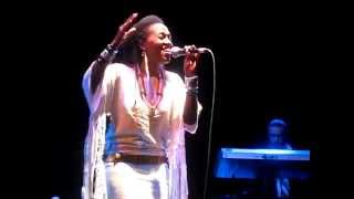 Dionne Farris - Remember My Name