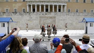 Souveräner Start: Hellas begrüßt Gäste