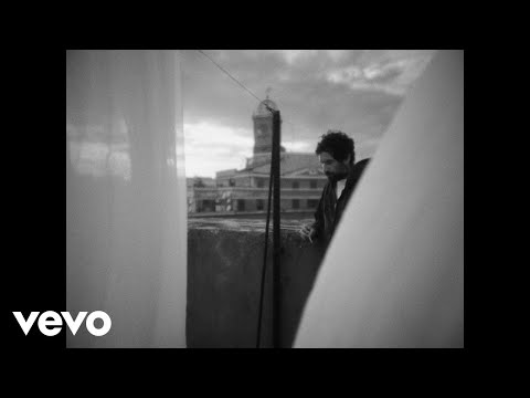 Tommaso Paradiso - Lasciamene un po' (Official Video)