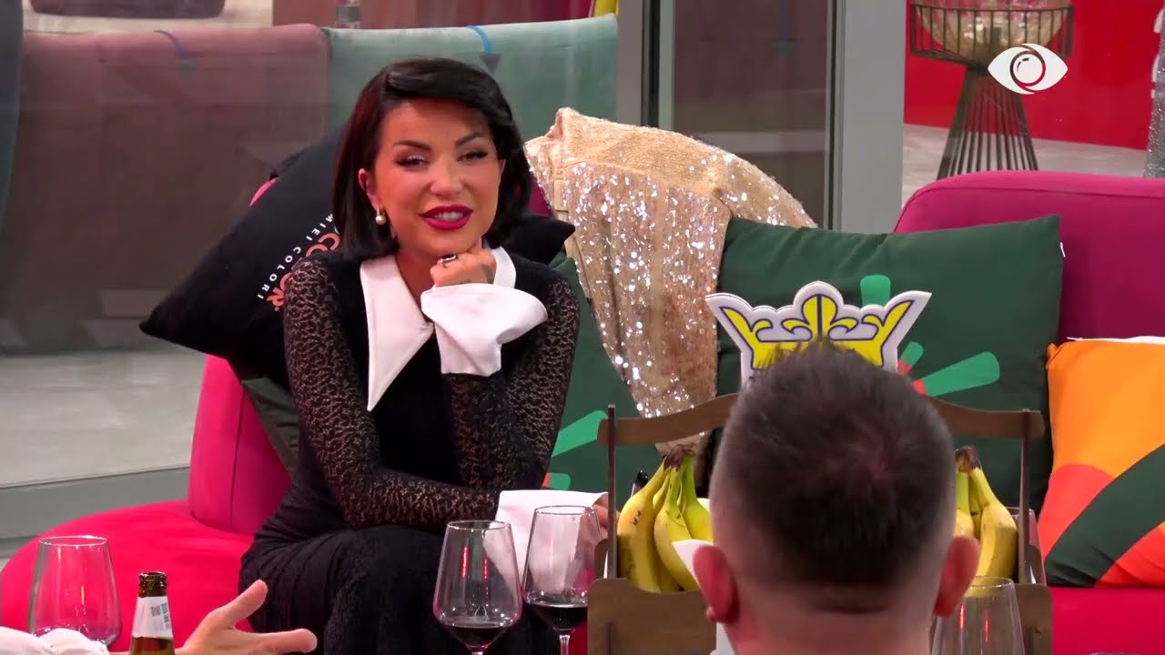 Juli debaton me Rozën: Do të të bëj bllok