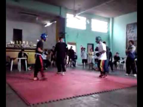 EL PONJA PELEA 31/10/2010