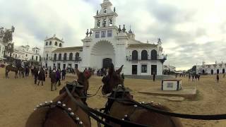 preview picture of video 'A caballo por El Rocio - On Horse Carriage in El Rocio'