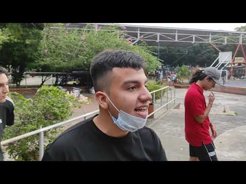 Stained - Smash Vs. Rompe - Dasga - Temática: Libros.