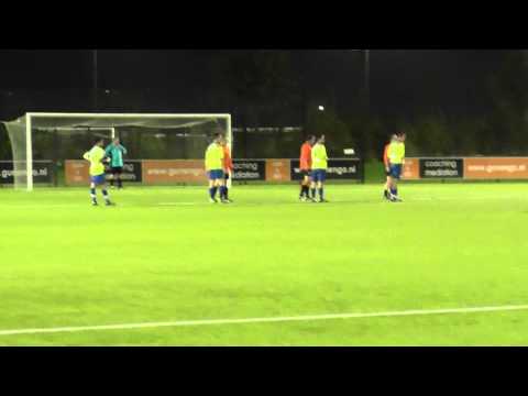 Opjestropdas 17 okt 2013 OSM '75 6 - VV De Meern 9 com 1-3 10 minuten voor Manfred