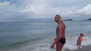 preview picture of video 'VIRGIN BEACH, Karengasem: Real life in Paradise; underwater fun'