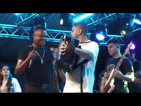 Ya tengo quien me quiera  | Omar Geles