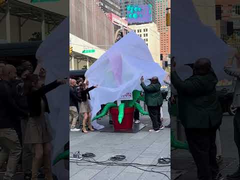 Play video