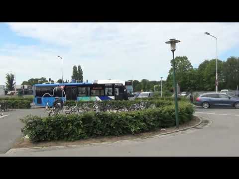 Bus 47 arriveert op het busstation van Lemmer!
