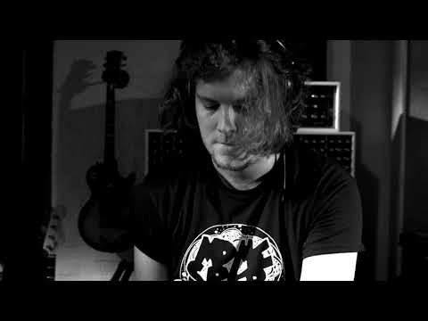 Fuzz Club Session: RMFTM - Neon