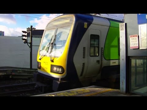 Irish Rail 29000 Class DMU 29116 arriving at Tara Street Station, Dublin
