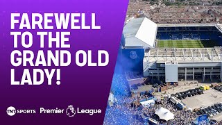 EMOTIONAL SCENES! Everton men's team walk out onto Goodison Park for the final time 💙
