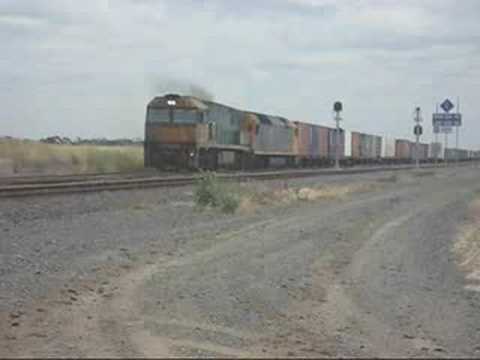 NR55 and AN2 depart Gheringhap Loop